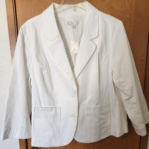 Women's White Jacket Size 18/20W